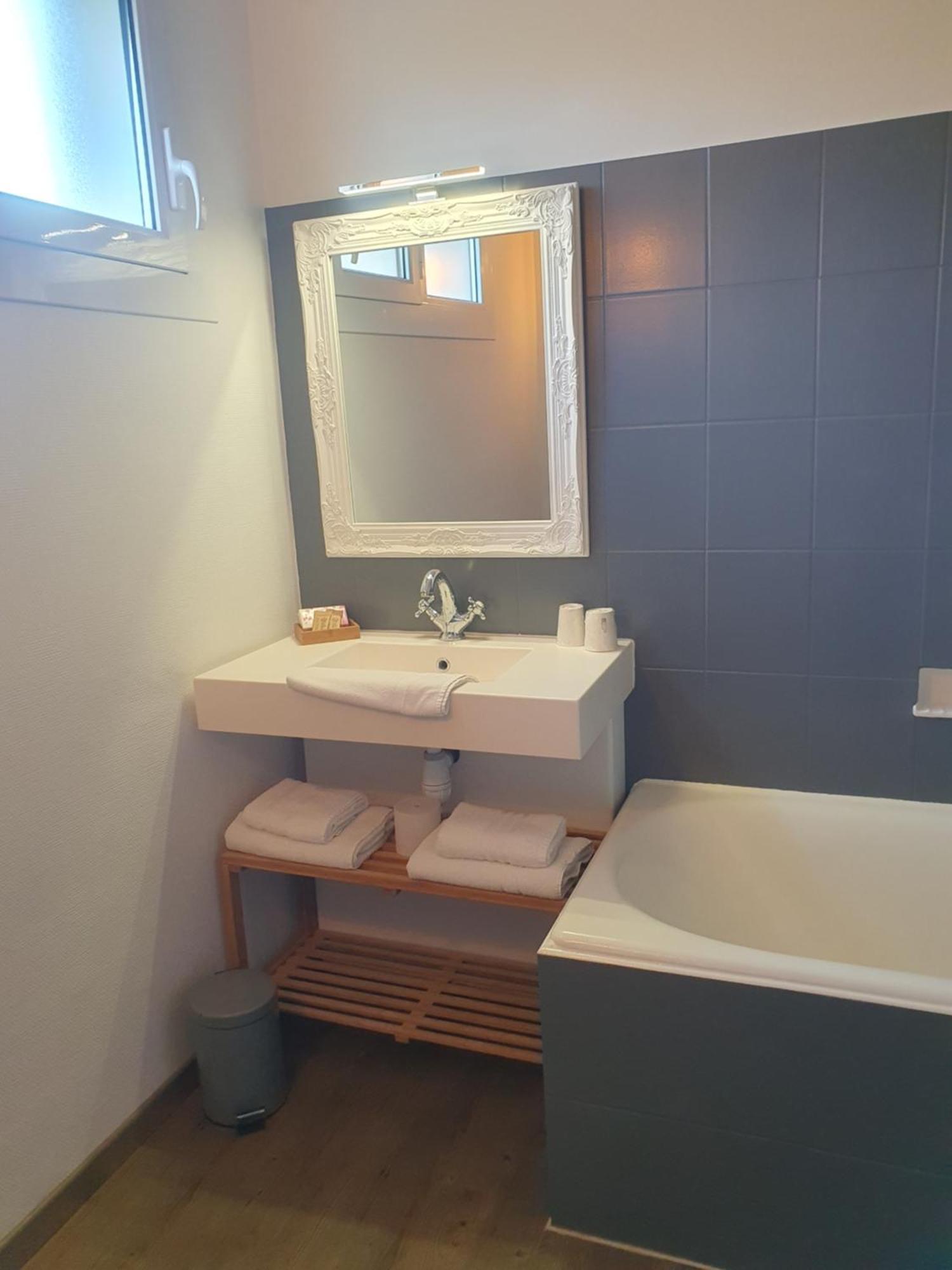 Le Mas Des Quintrands Manosque - Motel De Charme Hotel