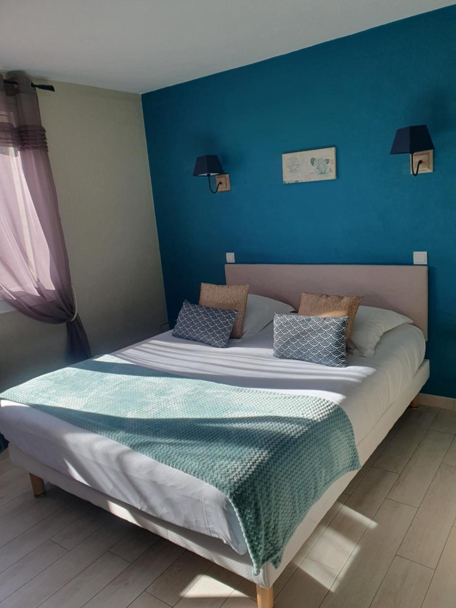 Le Mas Des Quintrands Manosque - Motel De Charme Hotel