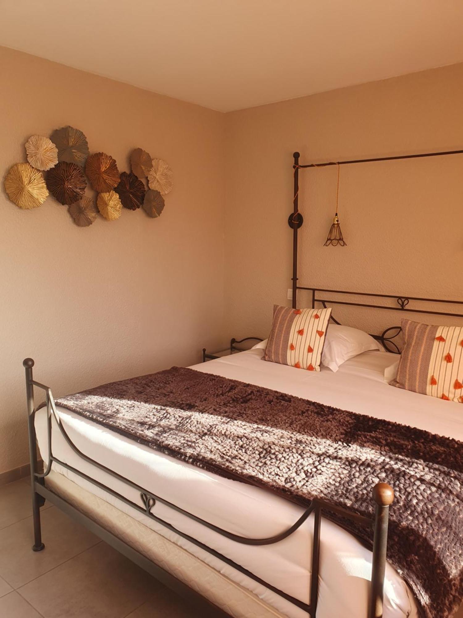 Le Mas Des Quintrands Manosque - Motel De Charme Hotel 2*