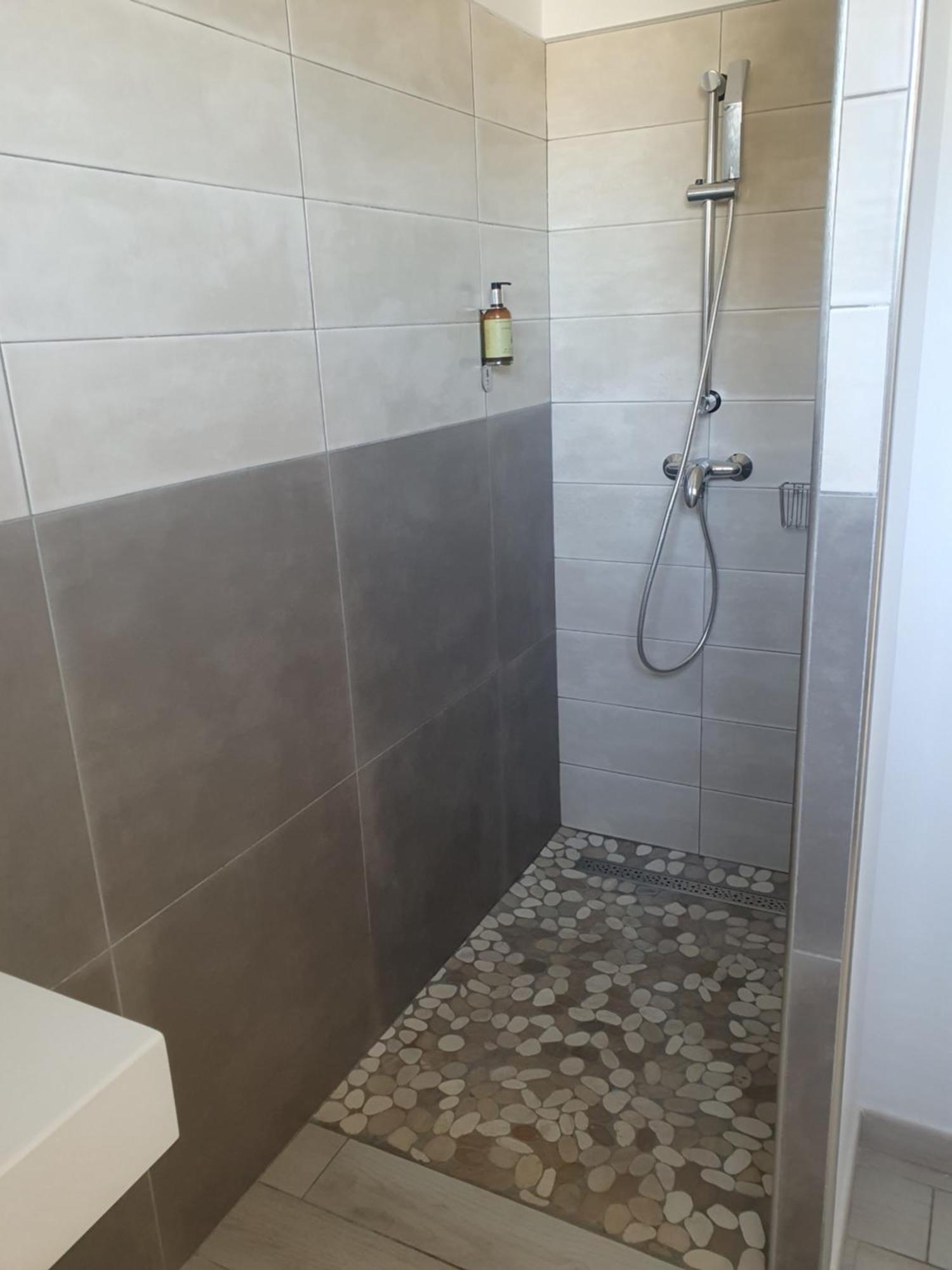 Le Mas Des Quintrands Manosque - Motel De Charme Hotel