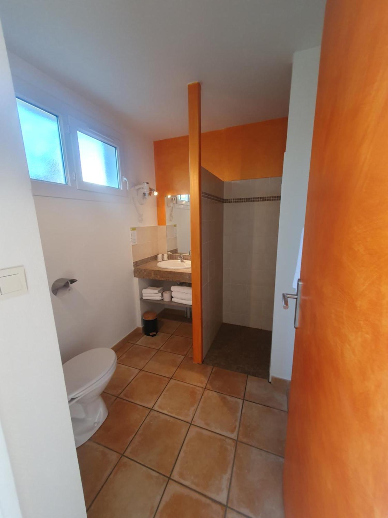 Le Mas Des Quintrands Manosque - Motel De Charme