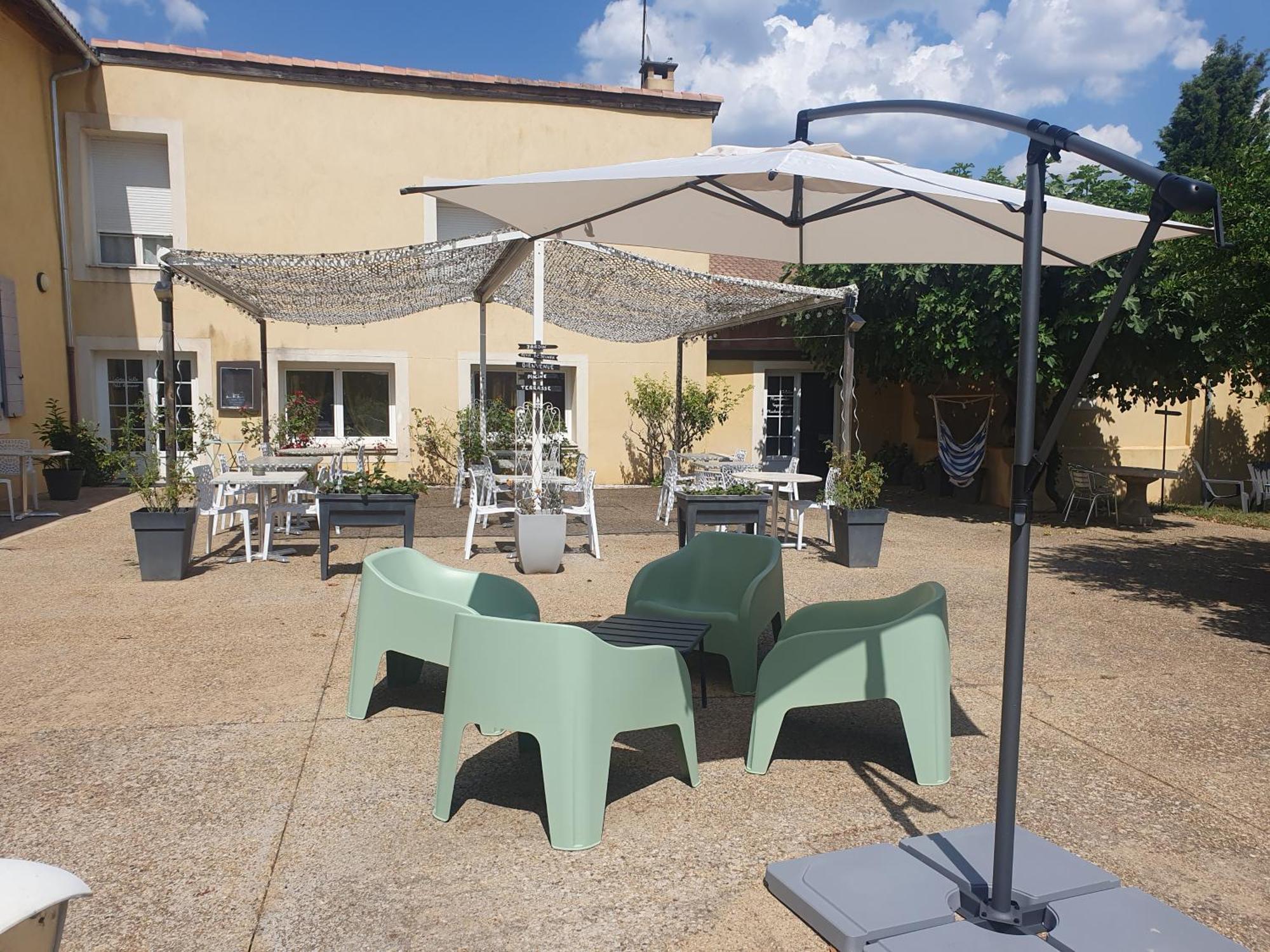 Hotel Le Mas Des Quintrands Manosque - Motel De Charme 2*