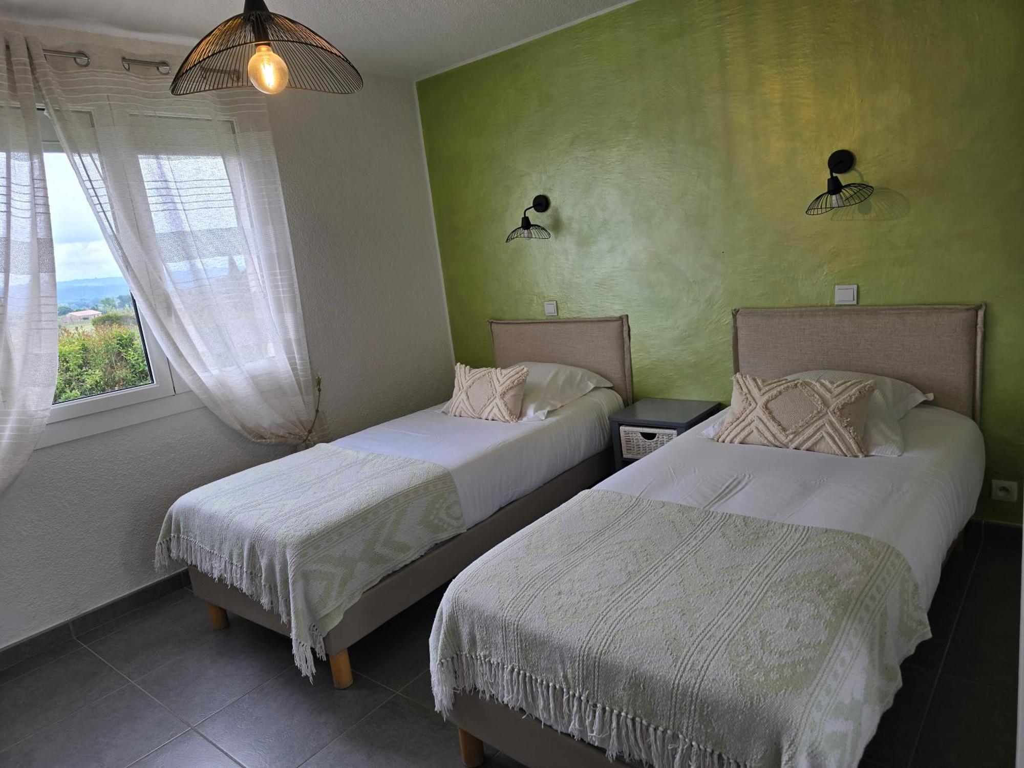 Le Mas Des Quintrands Manosque - Motel De Charme Hotel
