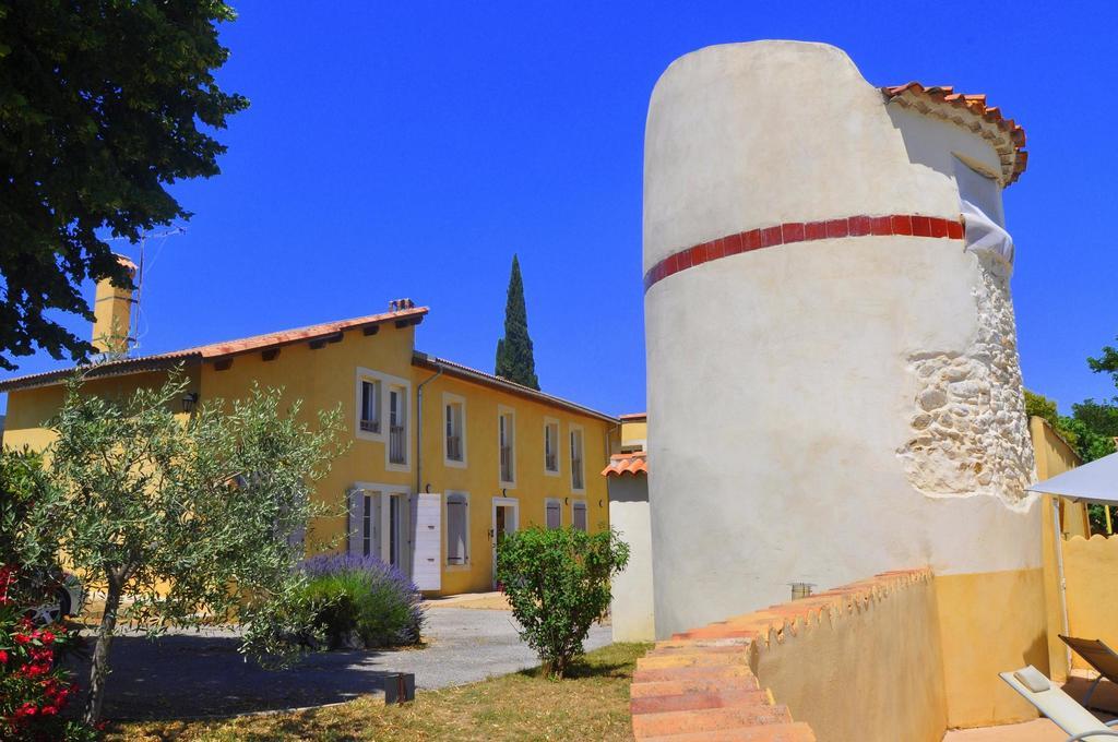 Le Mas Des Quintrands Manosque - Motel De Charme 2* Manosque